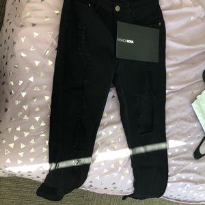 FASHION NOVA- distressed skinny jeans